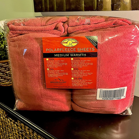 POLARFLEECE SHEETS With Bonus! - Picture 1 of 7